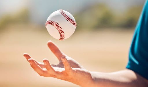 How to throw a baseball