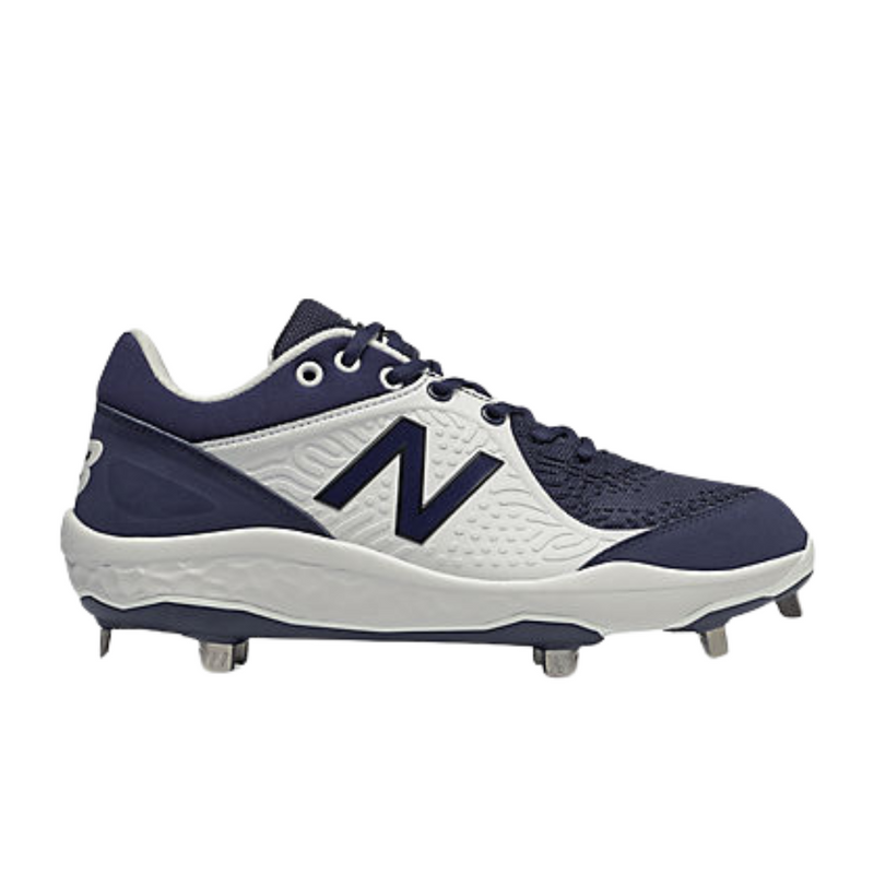 New balance sales metal baseball cleats