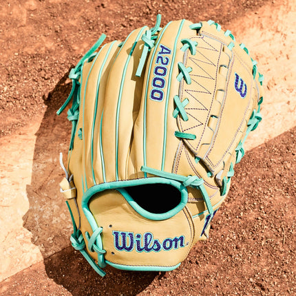 Wilson 2026 Spring A2000 DH12 Blonde/Seafoam 12''