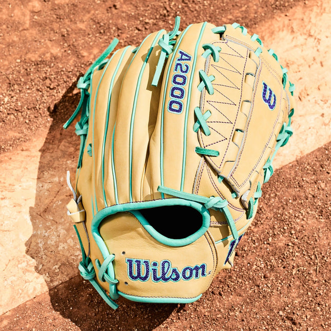 Wilson 2026 Spring A2000 DH12 Blonde/Seafoam 12''