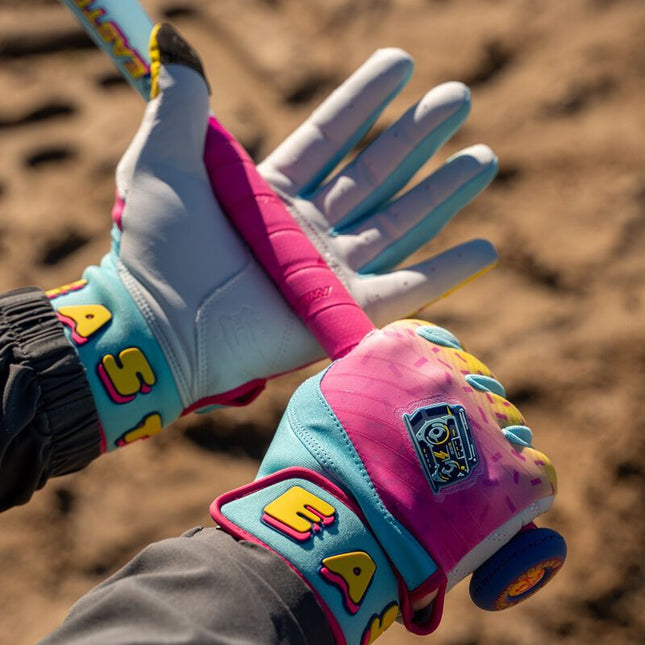 Easton 2026 Spring Break Batting Gloves Adult WO26BG